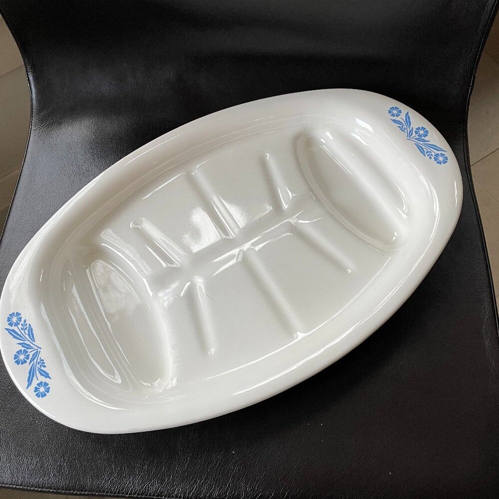 Vintage 1960s Corning Cornflower Blue P19 oval meat/turkey Platter